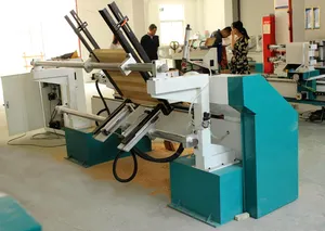 Tornio automatico per legno/macchina per la lavorazione del legno/mazza da baseball tornio per legno cnc