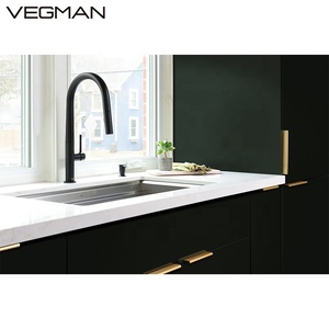 Petite armoire de <span class=keywords><strong>cuisine</strong></span> haute en contreplaqué de bois noire avec îlot - Product Image 3