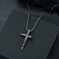 Collier pendentif en forme de croix, design élégant et tendance en métal pour hommes et femmes, accessoire de mode polyvalent haut de gamme