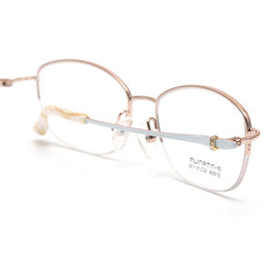 منتجات جديدة نظارات الأكثر مبيعًا أحدث تصميم عصري بألماس تيتانيوم إطارات نظارات بصرية للنساء - Product Image 3