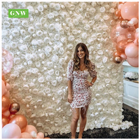 Mur de fleurs artificielles en soie GNW, rose blanche, pour mariage, toile de fond et chemin de table, taille personnalisable, durable