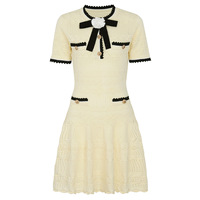 Robe d'été pour femmes, style célébrité, manches courtes, coupe trapèze, tricotée, motif floral 3D, amincissante, polyvalente, décontractée