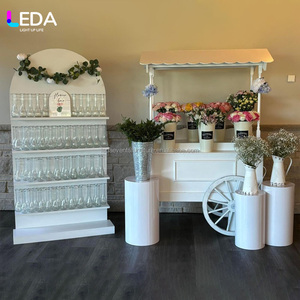 Carrito de Dulces y Flores de Acrílico Blanco con Diseño LEDA, Barra de Flores Blancas para Decoración de Eventos y Bodas - Product Image 1