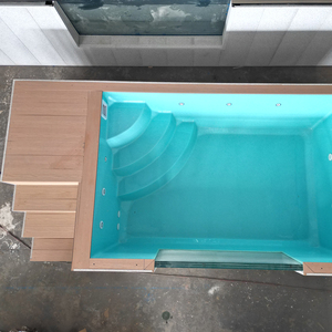 Conception élégante de piscine hors sol avec des accents de carreaux en bois et une pompe filtrante efficace pour une utilisation en eau salée - Product Image 4