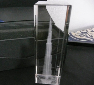 Bloque de Cristal 3D del Burj Khalifa, Cubo Tallado, Pisapapeles MH-F0460 - Product Image 2
