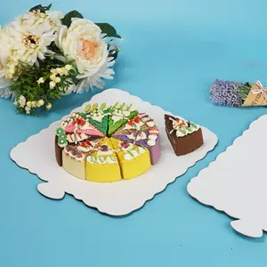 नालीदार कागज दौर केक बोर्डों गत्ता डिस्पोजेबल गोल्डन केक पिज्जा सर्कल स्कैलप्ड बढ़त सोने