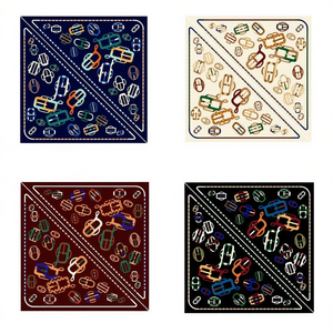 Sciarpa triangolare multifunzionale 60x135 cm con motivo colorato per uso esterno - Product Image 2