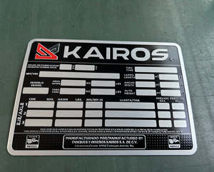 Plaque signalétique de camion OEM en aluminium auto-adhésive, style antique gaufré, avec trous de fixation, pour VIN/NIV, marque BBT, usage unique - Product Image 3