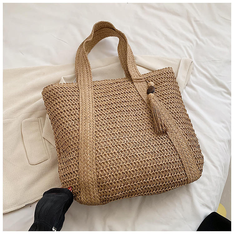 สีกากีเข้ม