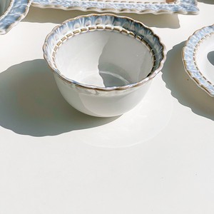 Assiettes à dîner et à dessert en céramique à bord de dentelle en relief en usine ensemble de vaisselle en céramique pour la vente en gros en vrac - Product Image 6