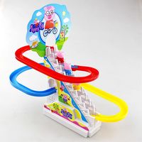 Bongkar pasang Puzzle rel listrik mobil seluncuran plastik, anak perempuan memanjat tangga mainan anak grosir