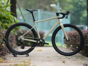 Bicicleta de Gravel 2026, 12 Velocidades, Frenos de Disco Hidráulicos, Horquilla de Carbono, Ligera, Neumáticos Todoterreno 700*50c, Aventura G2max, Fibra de Carbono - Product Image 1