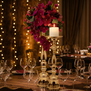 Bougeoir en métal personnalisé en laiton AK en forme de pilier fini or lot de 2 pour décor de restaurant/décor de fêtes - Product Image 2
