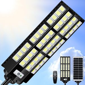 Luces Solares de Calle de 8000 W para Exteriores, Luces Solares de Gran Angular para Exteriores con Sensor de Movimiento, Luces Solares Comerciales para Estacionamiento del Anochecer al Amanecer - Product Image 1