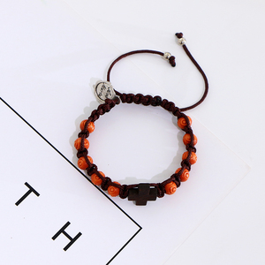 Braccialetto <span class=keywords><strong>Rosario</strong></span> Artigianale Komi, Bracciale Regolabile con Croce in Legno, Corda di Preghiera Cattolica con Rose Nere Antiche e Santi in Lega - Product Image 2