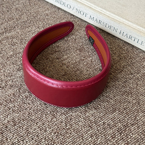 Bandeau large en cuir vintage, couleur unie, accessoire pour cheveux pour femmes, à porter au quotidien - Product Image 4