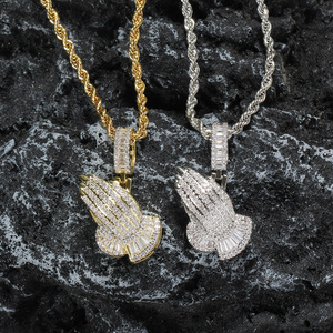 Pendentif Mains en Prière avec Œil Turc, Collier Hip Hop pour Homme Sertie de Zircons Cubiques, Chaîne Porte-Bonheur Main de Fatma - Product Image 1