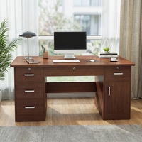 Bureau de travail pour employé, bureau d'étude pour étudiant, bureau d'ordinateur moderne et minimaliste pour le bureau