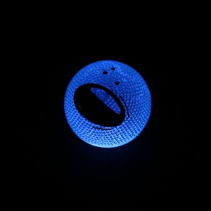 Ballon lumineux personnalisé avec impression de logo, rebondissant et éclairant dans le noir, pour cadeaux, sports et jeux - Product Image 3