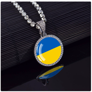 Collier en alliage avec drapeau <span class=keywords><strong>de</strong></span> <span class=keywords><strong>la</strong></span> <span class=keywords><strong>République</strong></span> tchèque entièrement serti <span class=keywords><strong>de</strong></span> diamants, accessoires <span class=keywords><strong>de</strong></span> mode, souvenirs, pour hommes et femmes, vente en gros - Product Image 4