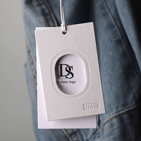Étiquettes suspendues doubles écologiques personnalisées pour vêtements, étiquettes imprimées tendance pour sacs, étiquettes en papier spécialisé en gros