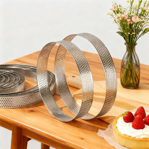 พิมพ์มูสสแตนเลสแบบใช้แล้วทิ้ง ทรงกลม มีรู ดีไซน์แบบเฟรนช์ทาวเวอร์ ใช้กับเตาอบได้ สำหรับทำเค้ก ทาร์ต ขนมข้าว - Product Image 4