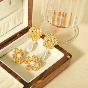 ต่างหูมุกทรงหยดน้ำ ชุบทอง 18K ประดับขอบแบบ Bezel สำหรับงานปาร์ตี้ เครื่องประดับแฟชั่นสำหรับผู้หญิง - Product Image 2