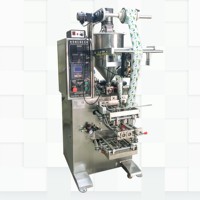 Machine d'emballage hygiénique de liquides avec soudure sanitaire compatible CIP pour yaourt, yaourt grec, kéfir