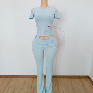 طقم ملابس منزلية نسائية 2026 من القطن المضلع بنقشة الفهد، بنطلون وقميص بشعار مخصص، طقم من قطعتين بنقشة الفهد - Product Image 4