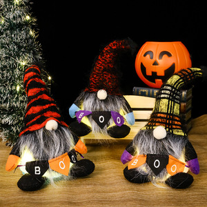 Décoration de table lumineuse en peluche pour Halloween, poupée sans visage en tricot rayé avec chapeau, bannière Boo, pour fête à domicile et bureau - Product Image 1