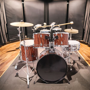 Kit <span class=keywords><strong>de</strong></span> batterie adulte professionnel <span class=keywords><strong>Instrument</strong></span> <span class=keywords><strong>de</strong></span> <span class=keywords><strong>percussion</strong></span> à 5 tambours avec caisses claires en PVC et têtes <span class=keywords><strong>de</strong></span> batterie en bouleau <span class=keywords><strong>Nom</strong></span> professionnel - Product Image 3