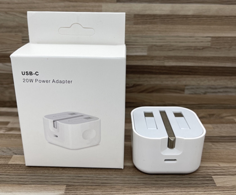 Chargeur blanc avec boîte