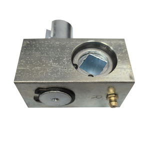 Système de tension de bâche latérale pour camion remorque avec connexion carrée gauche/droite - Product Image 1