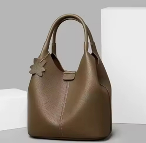 2025สไตล์ใหม่ของผู้หญิงกระเป๋าแบรนด์ดีไซเนอร์ดังหนังแท้กระเป๋าสะพายข้างกระเป๋าถือหรูหราคุณภาพสูงของผู้หญิง - Product Image 4