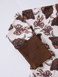 Op maat gemaakte bamboe baby pyjama's OEM Lage minimale bestelhoeveelheid Volledig bedrukte newborn romper met rits Comfortabele slaapkleertjes - Product Image 4