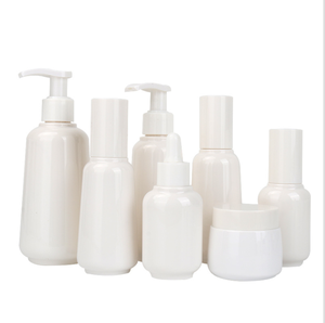 Meilleur emballage fournisseur cosmétique eau lotion crème bouteille en plastique essence lotion compte-gouttes bouteille d'huile essentielle ensemble cosmétique bouteille - Product Image 1