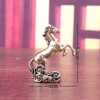 Cheval sur socle en laiton, motif Nuage Auspicieux, style Rétro, Zodiaque, Décoration d'intérieur, Figurine de table, Artisanat Feng Shui, Ornement de bureau