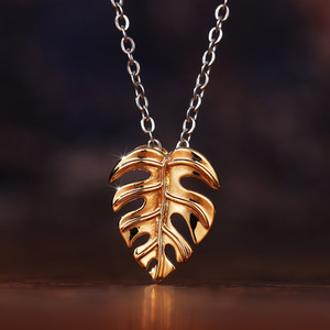 Vintage Monstera Leaf Pendant <b>Necklace</b> Minimalist <b>Couple</b> Collarbone Chain Stylish Women Accessory - Product Image 2