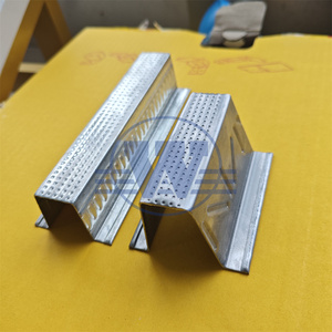 Machine de fabrication de Purlin automatique Oemga, profileuse de quille en acier léger C U Omega pour plafond et cloisons sèches - Product Image 4