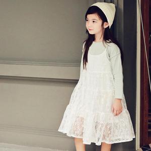 Nouvelle Robe Coréenne pour Filles : Modèle Distributeur de Robes et Vêtements pour Filles - Product Image 1