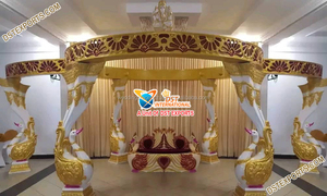 Mandap de mariage asiatique tendance à thème blanc, mandap exclusif à thème blanc à double pilier, mandap de mariage tendance à deux piliers, Virginie - Product Image 3