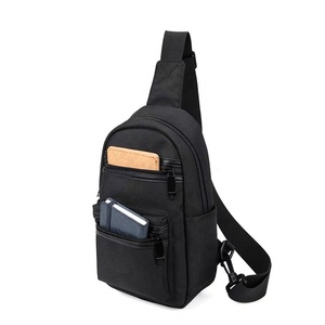 Impermeável Nylon Oxford Double Side dos homens Crossbody <span class=keywords><strong>Anti</strong></span> Roubo Viagem Único Ombro Mochila Frente Peito Sling <span class=keywords><strong>Bag</strong></span> - Product Image 4