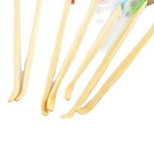 Lindos limpiadores de oídos de madera, herramientas tradicionales para limpiar los oídos, fabricante chino de limpiadores de oídos con forma de muñeca. - Product Image 4