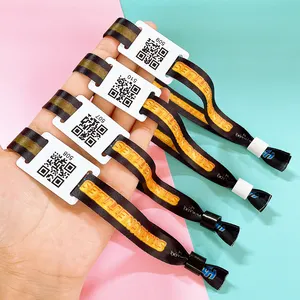 Passen Sie das Drucken von RFID-Festival-Armbändern für den Event-Eingang mit benutzer definiertem Logo an