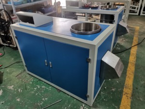 Machine de débavurage à vibrateur séparateur <span class=keywords><strong>Pege</strong></span> Spin Trim pour tubes en caoutchouc - Product Image 4