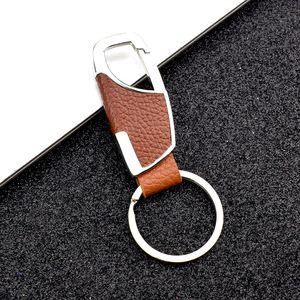 Vente chaude De <span class=keywords><strong>Luxe</strong></span> Hommes Cadeaux D'affaires À La Main En <span class=keywords><strong>Cuir</strong></span> PU <span class=keywords><strong>Porte</strong></span>-clés avec Alliage En Métal De Voiture <span class=keywords><strong>Porte</strong></span>-clés Sac Charme Pendentif Accessoires - Product Image 3