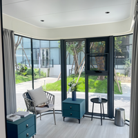 Capsule spatiale préfabriquée de luxe portable et mobile, entièrement meublée, mini-pod de vie au design moderne, technologie intelligente, pour bureau, bâtiment ou extérieur