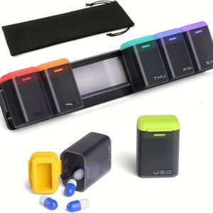 Organisateur hebdomadaire de voyage pour la famille, magnétique, amovible, 7 jours, 1 dose par jour, grande boîte de rangement pour pilules, logo personnalisé - Product Image 1