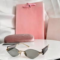 Nouvelles lunettes de soleil unisexes carrées à petite monture, avec protection UV400, verres dégradés blancs et PC pour une utilisation en extérieur