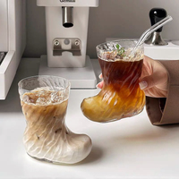 Gobelet en verre original en forme de botte, verre texturé unique en forme de chaussure pour café glacé, bière, cocktail